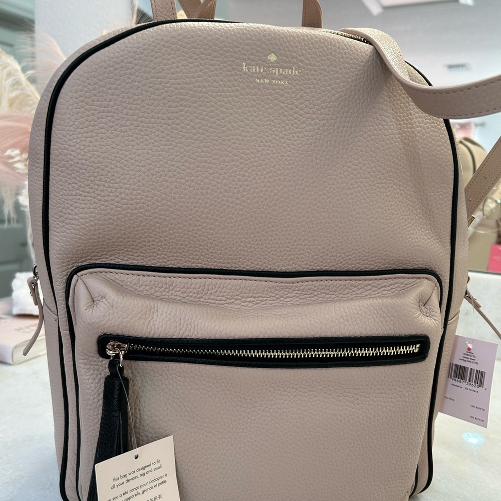 ✨Kate spade backpack✨